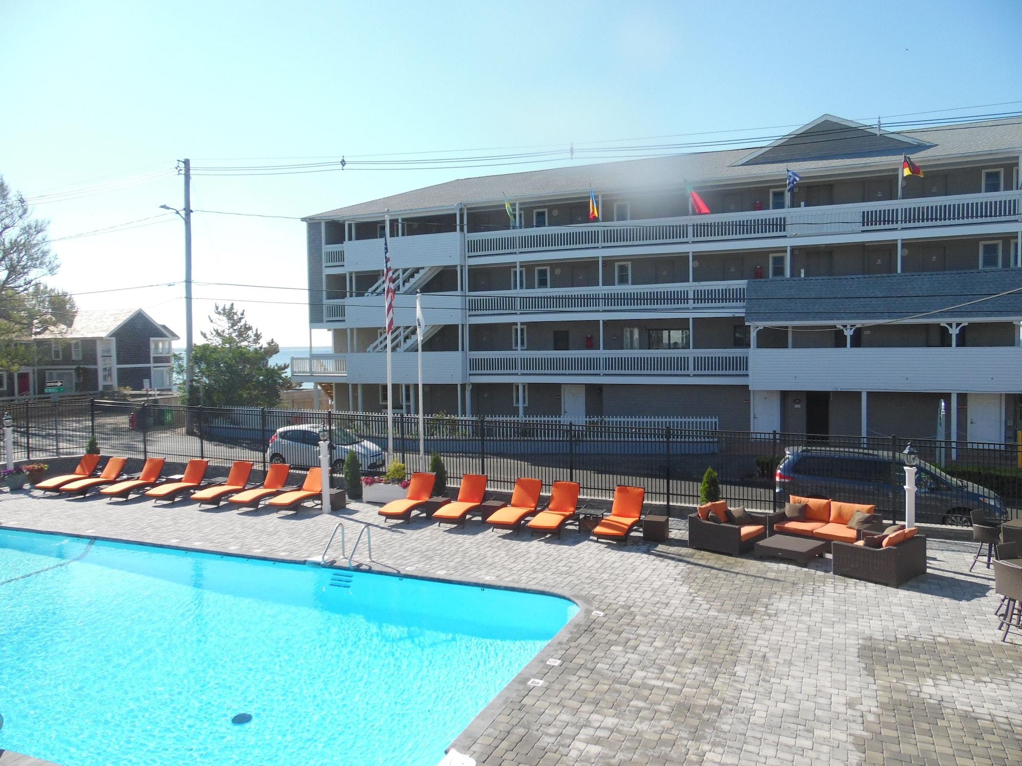 Surfside And Hotel Provincetown