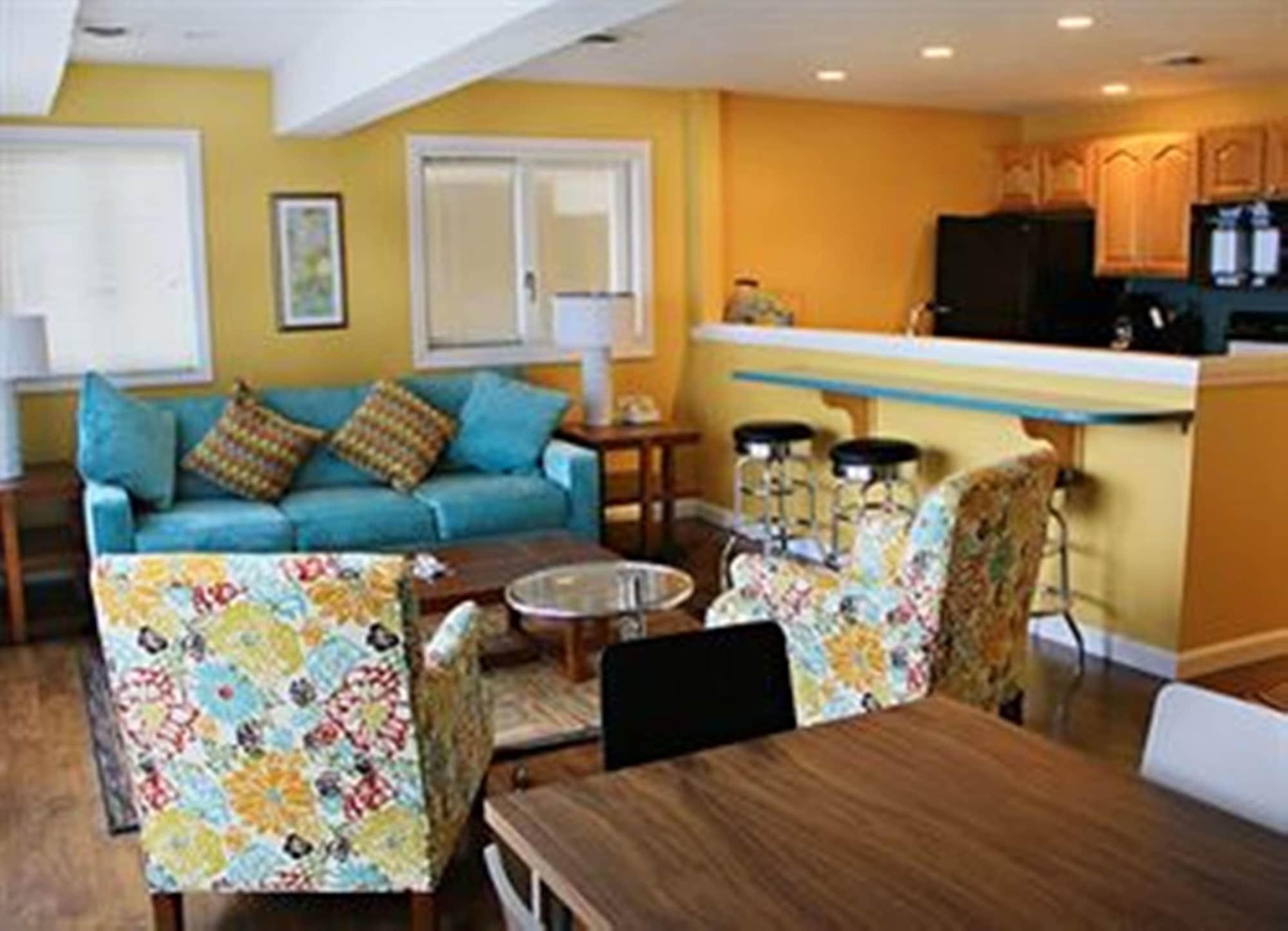 Hotel Surfside And 3*
