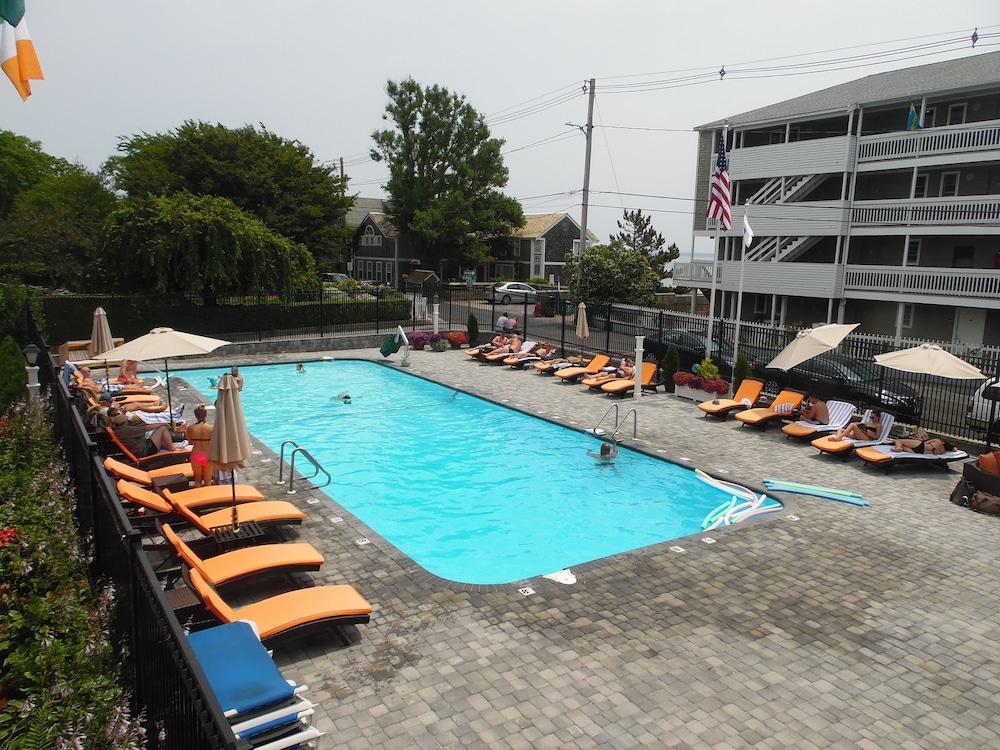 Surfside And Hotel Provincetown